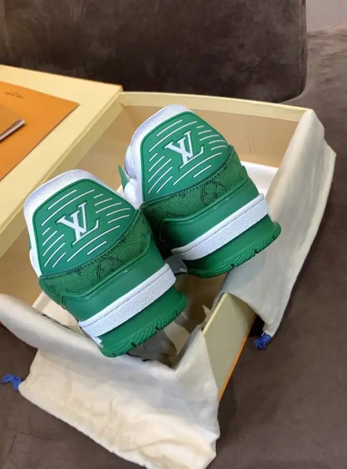 hype Louis Vuitton Sneakers