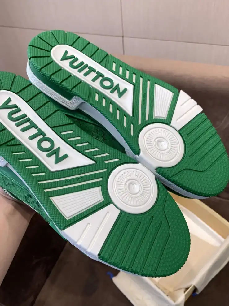 hype Louis Vuitton Sneakers