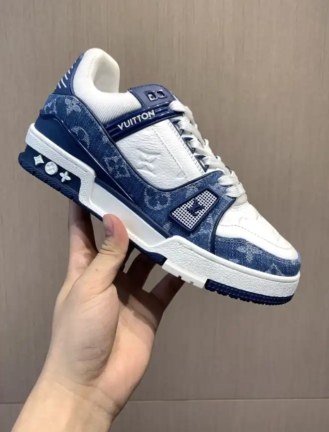 hype Louis Vuitton Sneakers