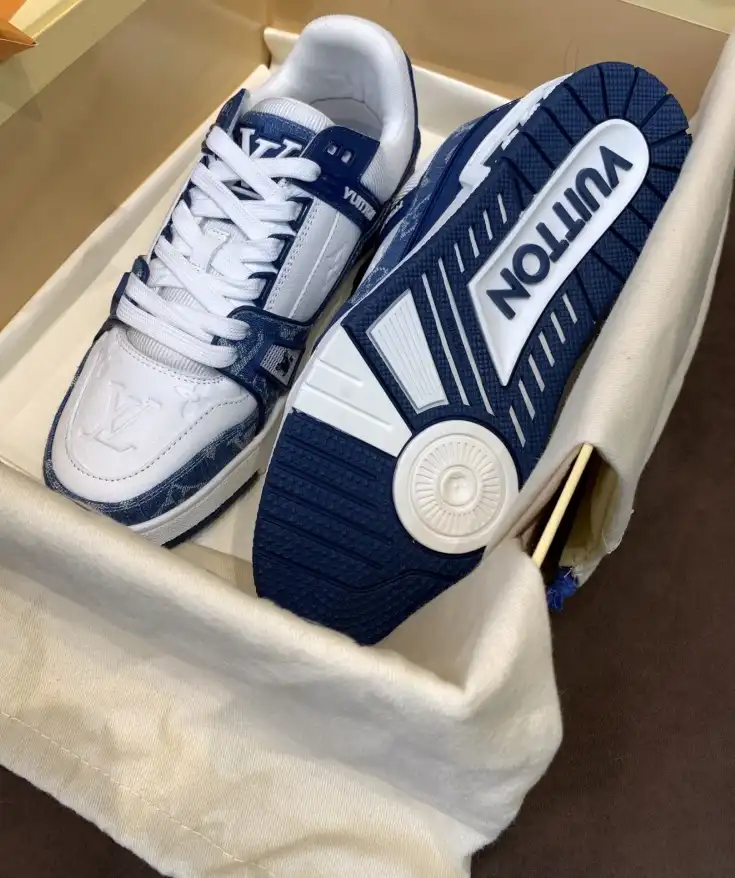 hype Louis Vuitton Sneakers