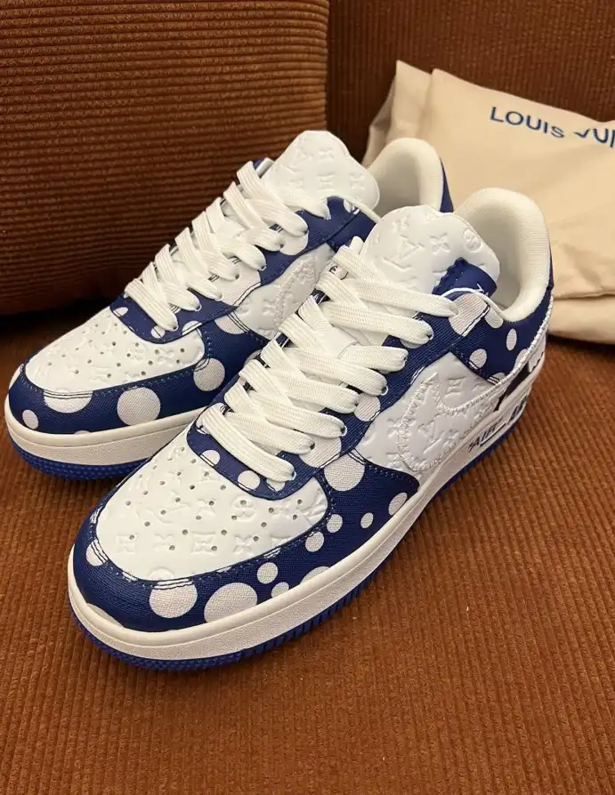 hype Louis Vuitton Sneakers