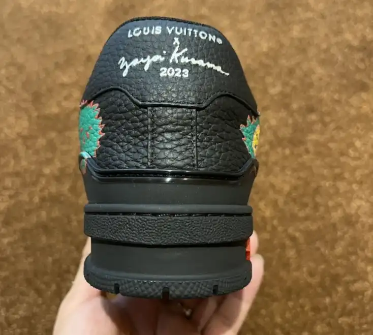 hype Louis Vuitton Sneakers