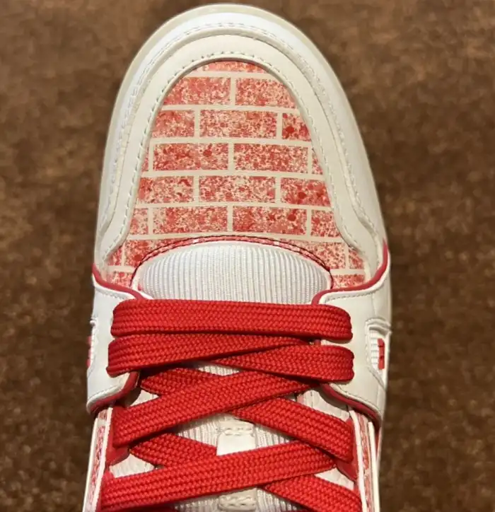 hype Louis Vuitton Sneakers