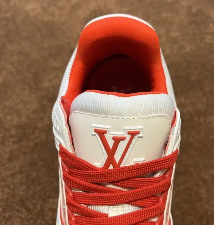 hype Louis Vuitton Sneakers