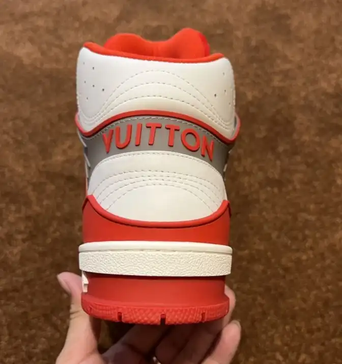 hype Louis Vuitton Sneakers