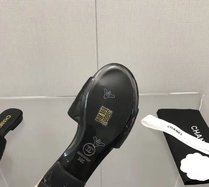 hype Chanel Slippers