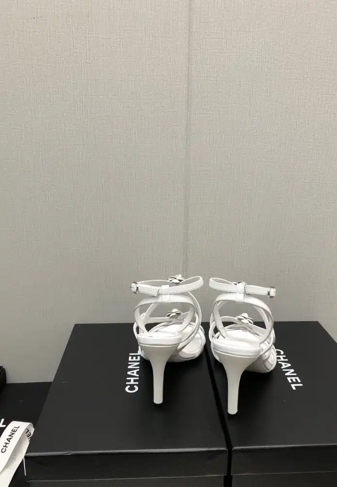 hype Chanel High Heels