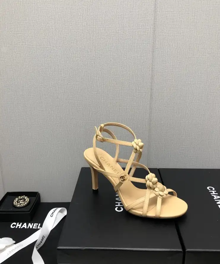 hype Chanel High Heels