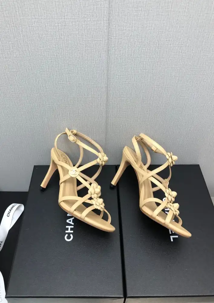 hype Chanel High Heels