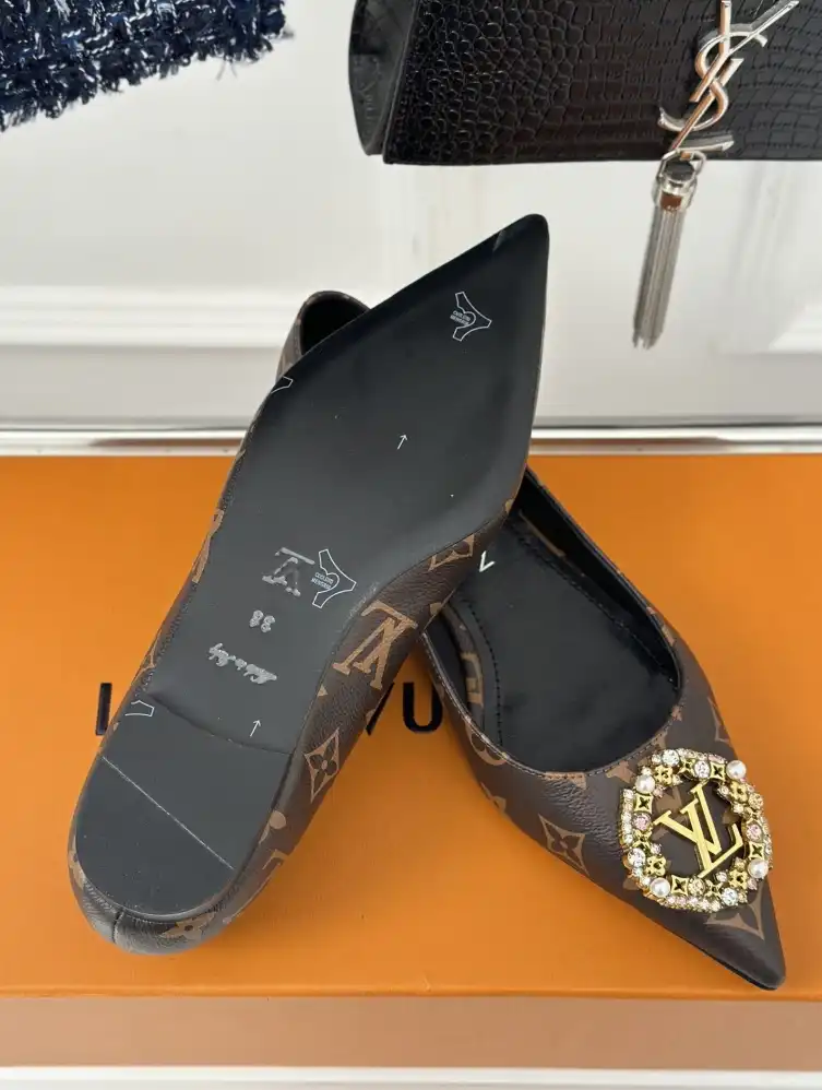 hype LV flat shoes