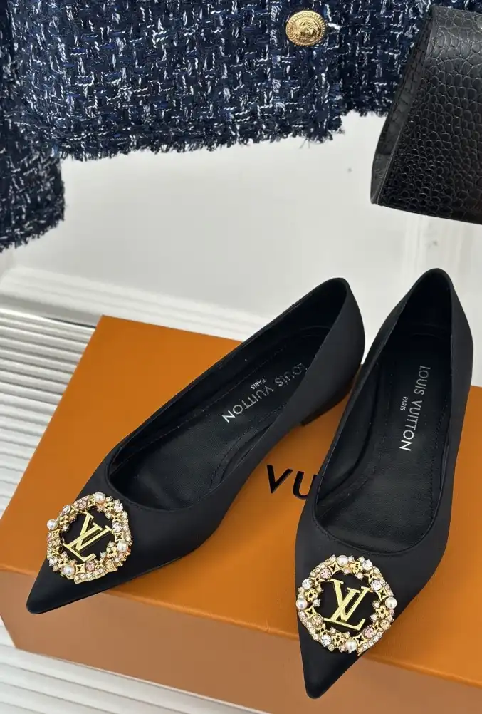 hype LV flat shoes