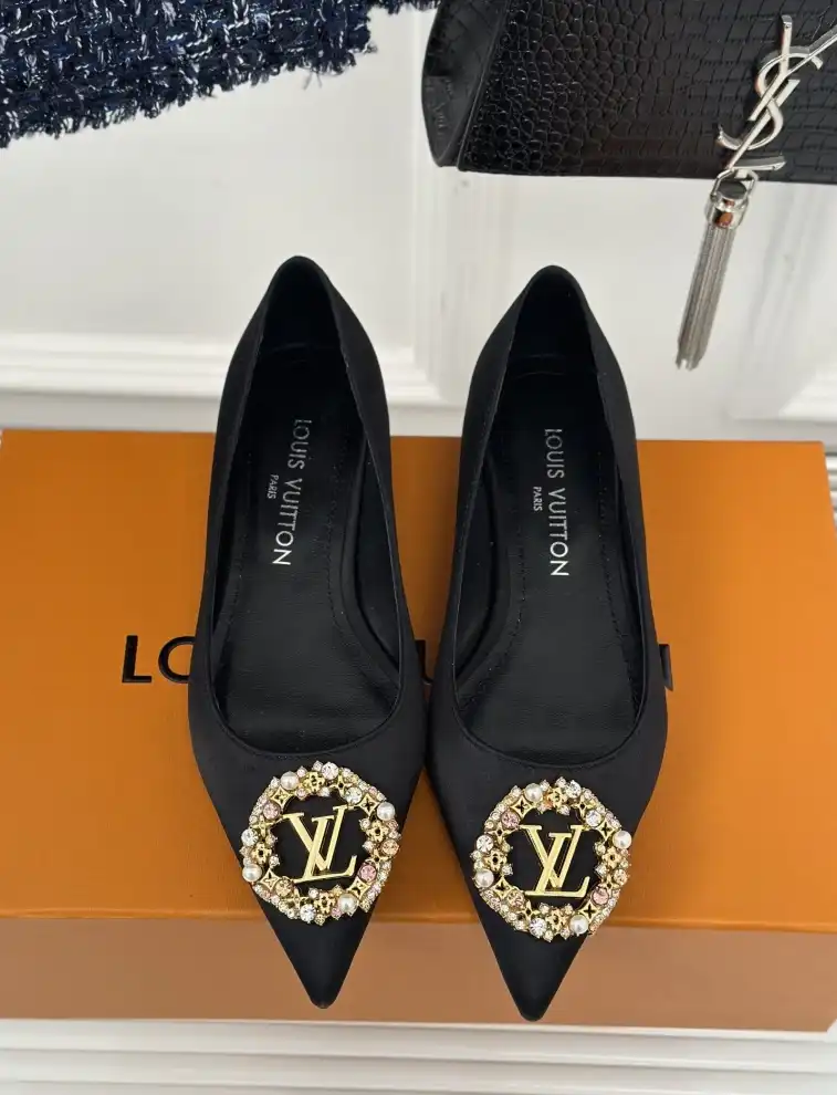 hype LV flat shoes