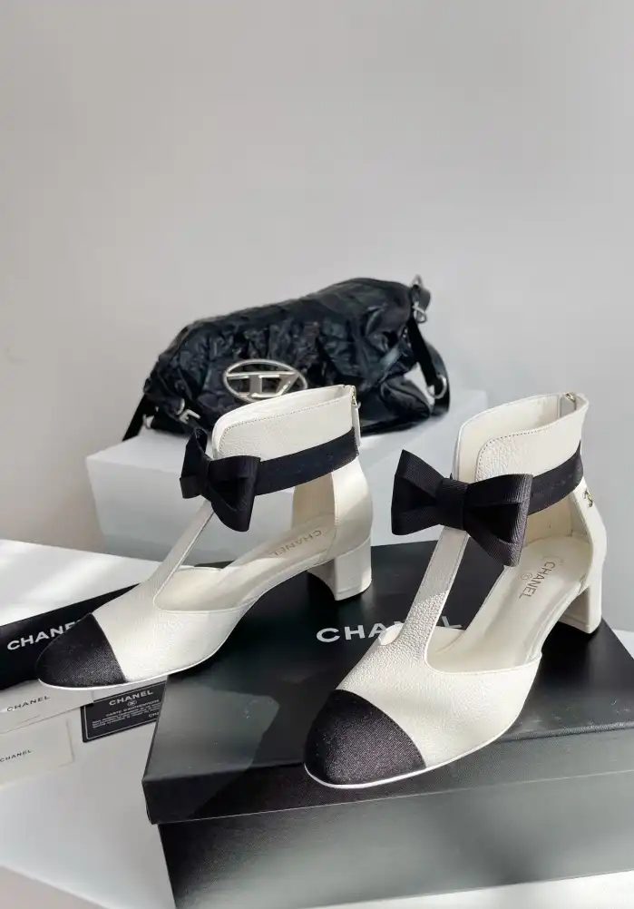 hype Chanel High Heels