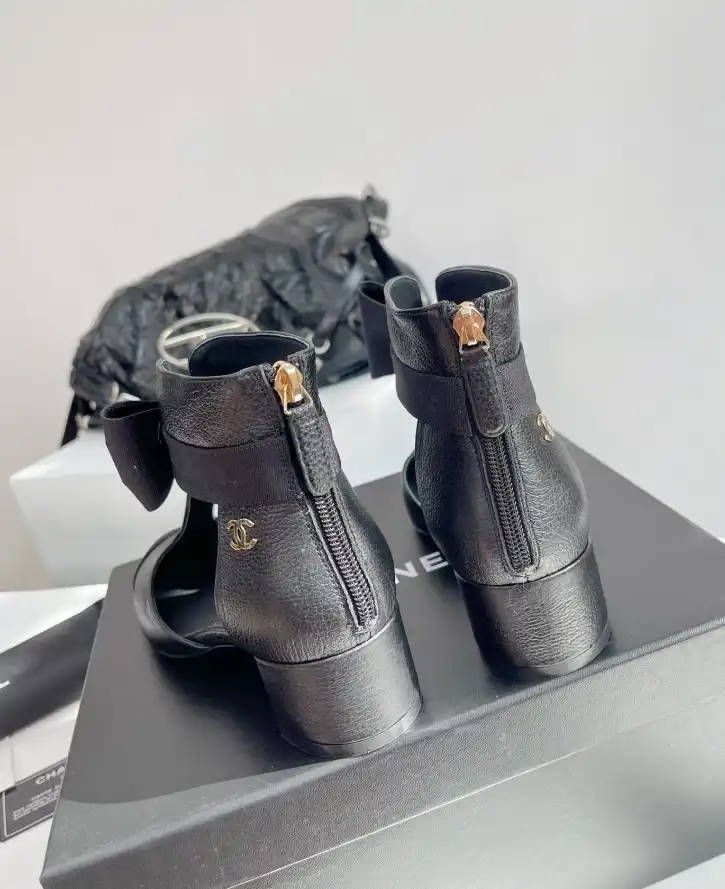 hype Chanel High Heels