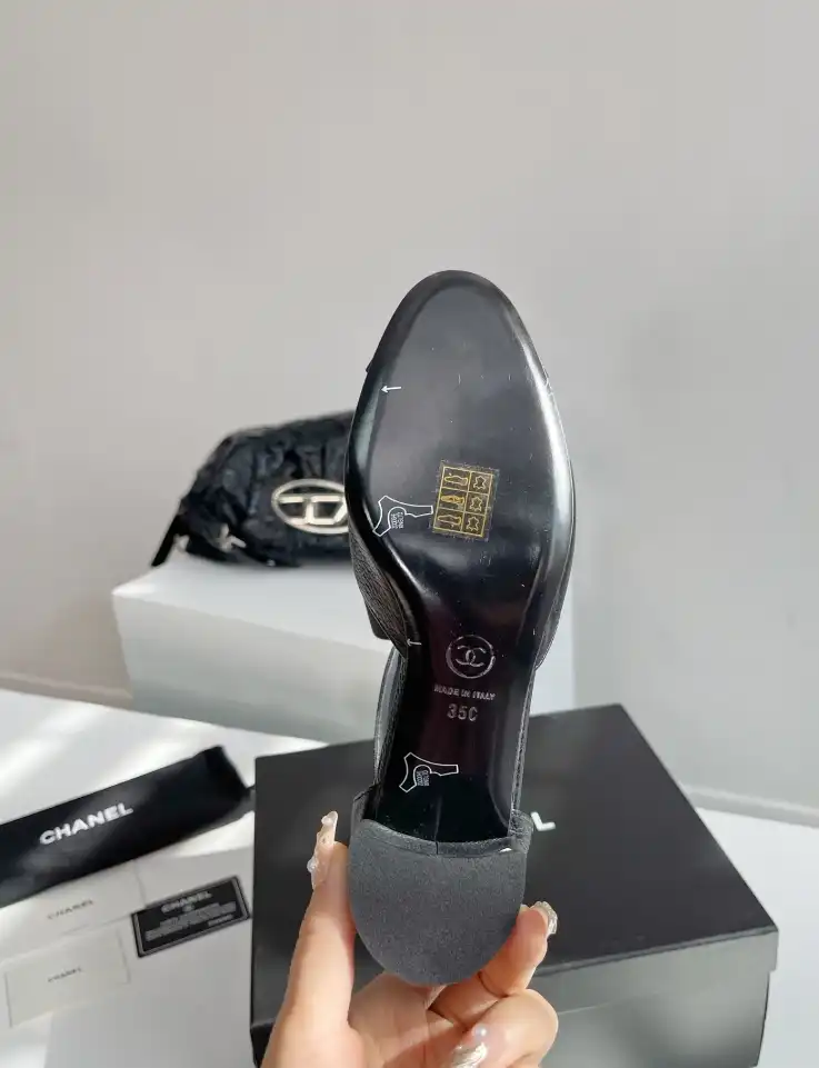 hype Chanel High Heels