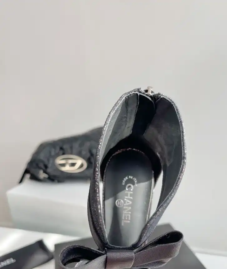 hype Chanel High Heels