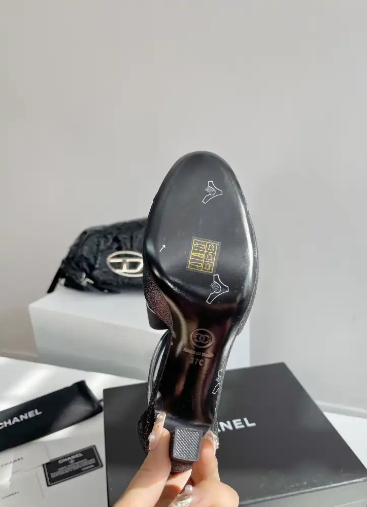 hype Chanel High Heels