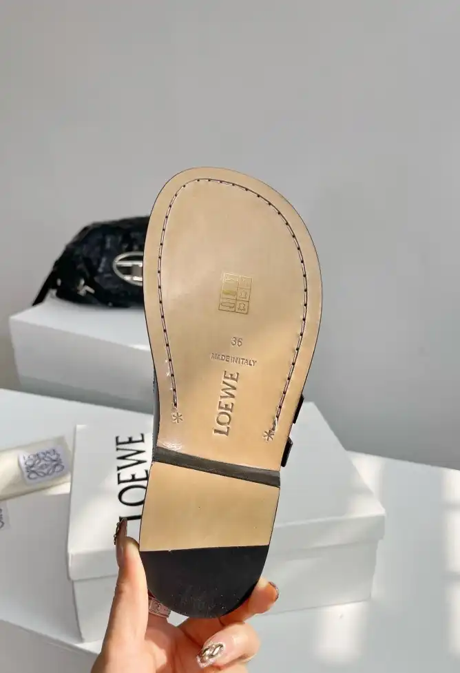 hype Loewe Slippers