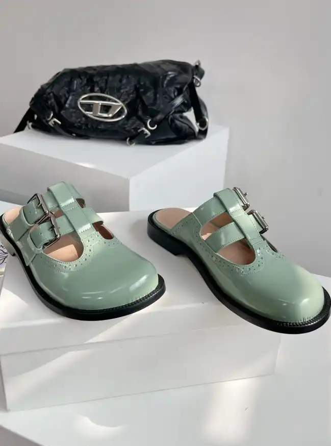 hype Loewe Slippers