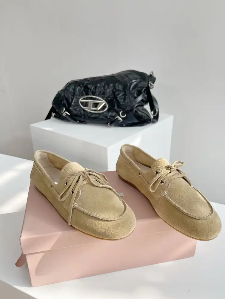 hype Miu Miu Leather Shoes