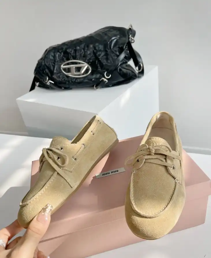 hype Miu Miu Leather Shoes