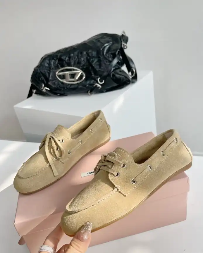 hype Miu Miu Leather Shoes