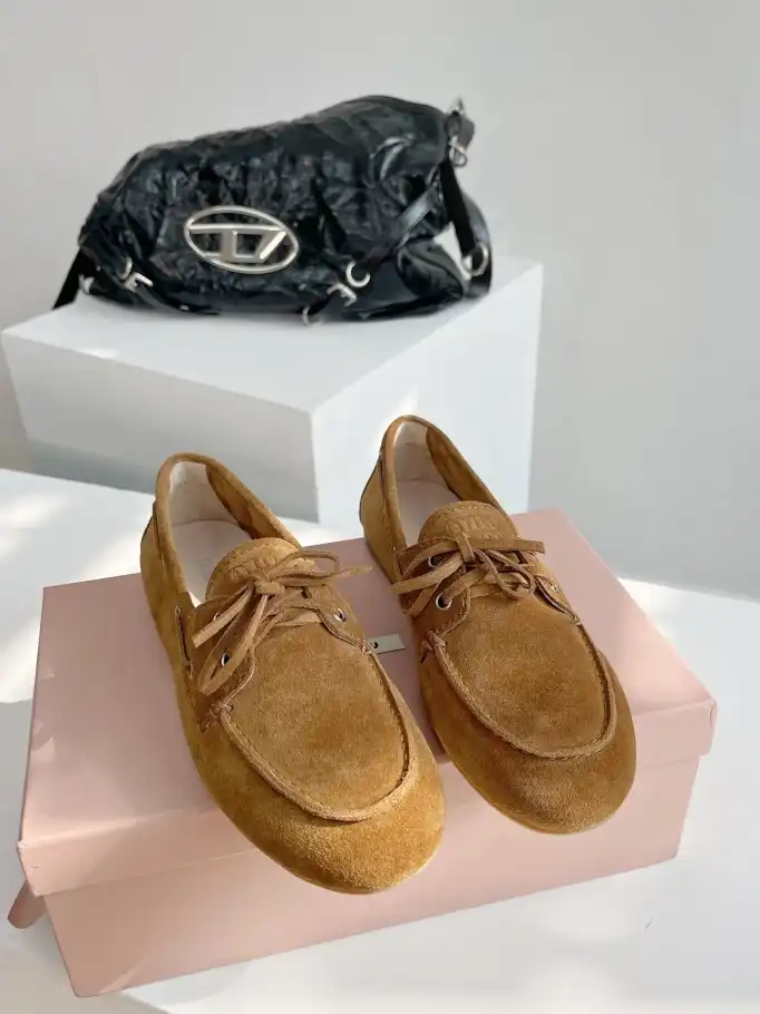 hype Miu Miu Leather Shoes