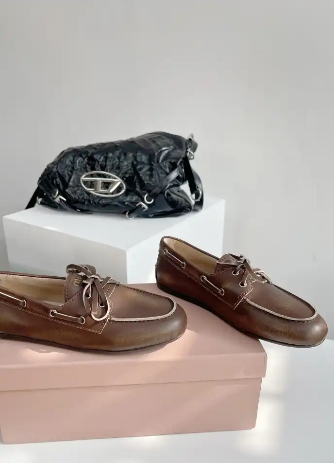 hype Miu Miu Leather Shoes