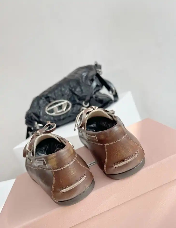 hype Miu Miu Leather Shoes