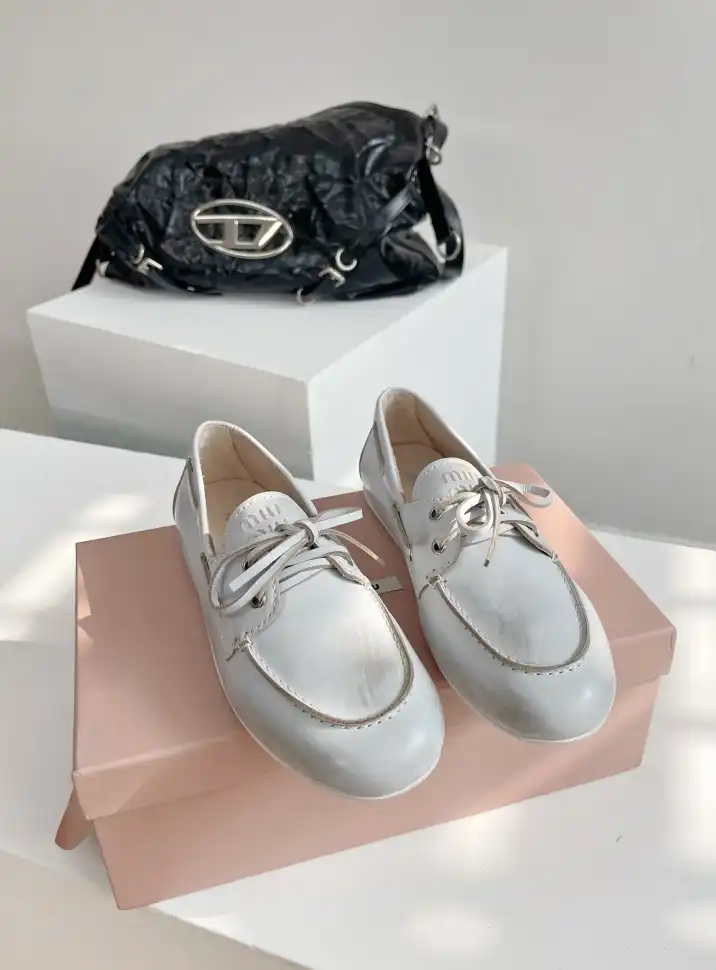 hype Miu Miu Leather Shoes