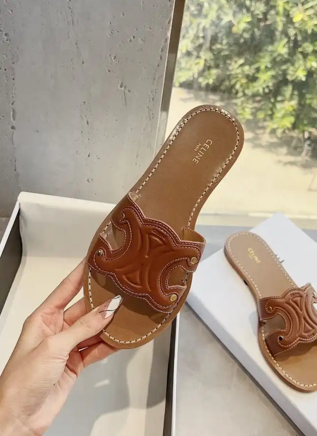 hype Celine Slippers