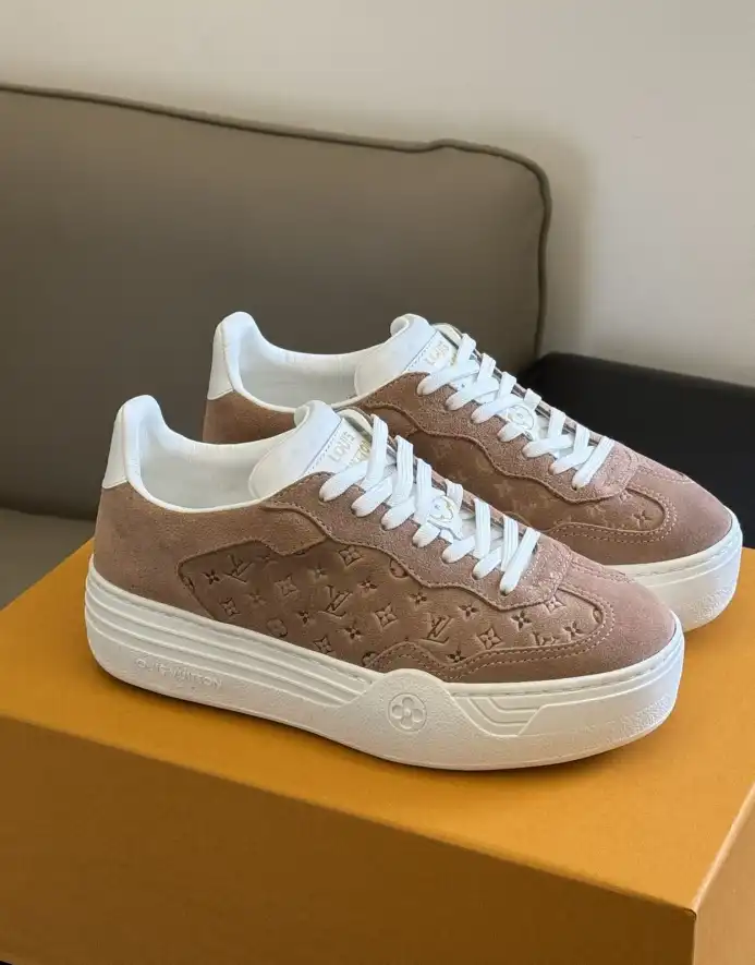 hype Louis Vuitton Sneakers