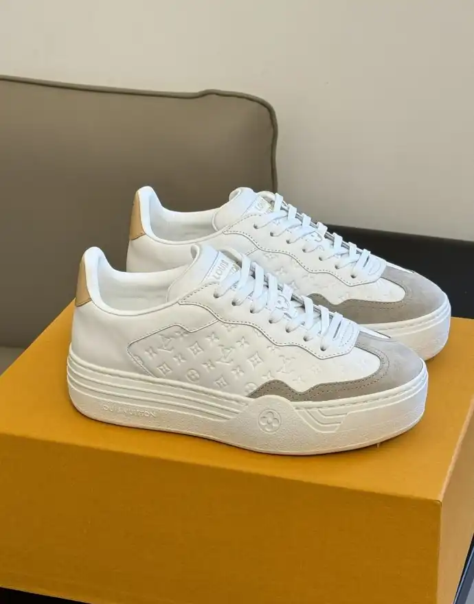 hype Louis Vuitton Sneakers