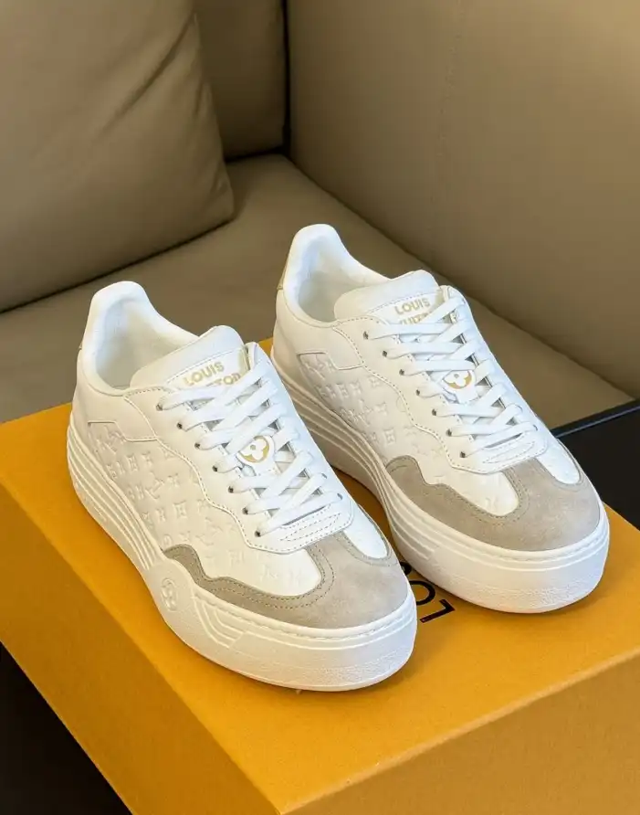 hype Louis Vuitton Sneakers