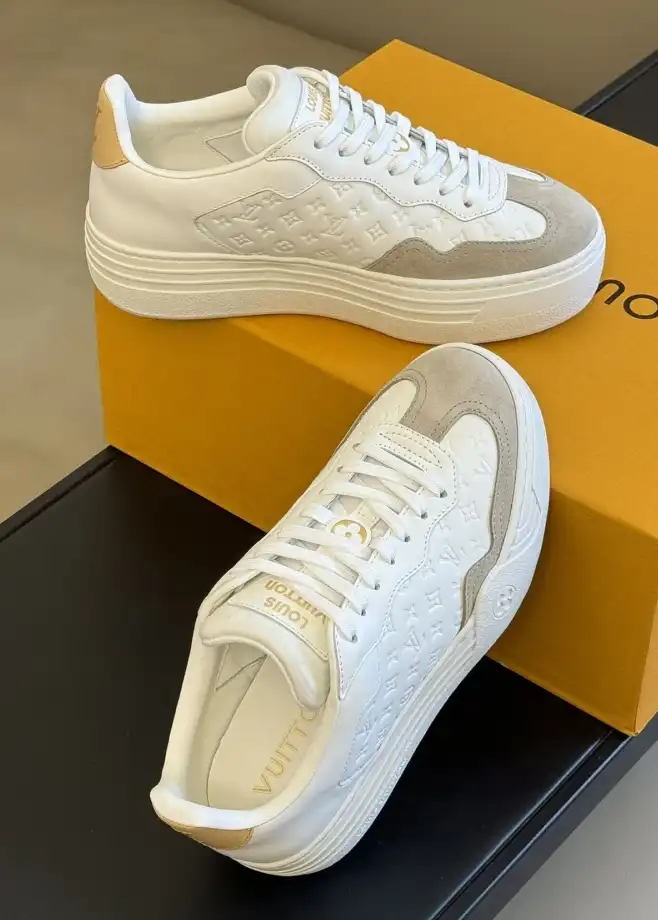 hype Louis Vuitton Sneakers