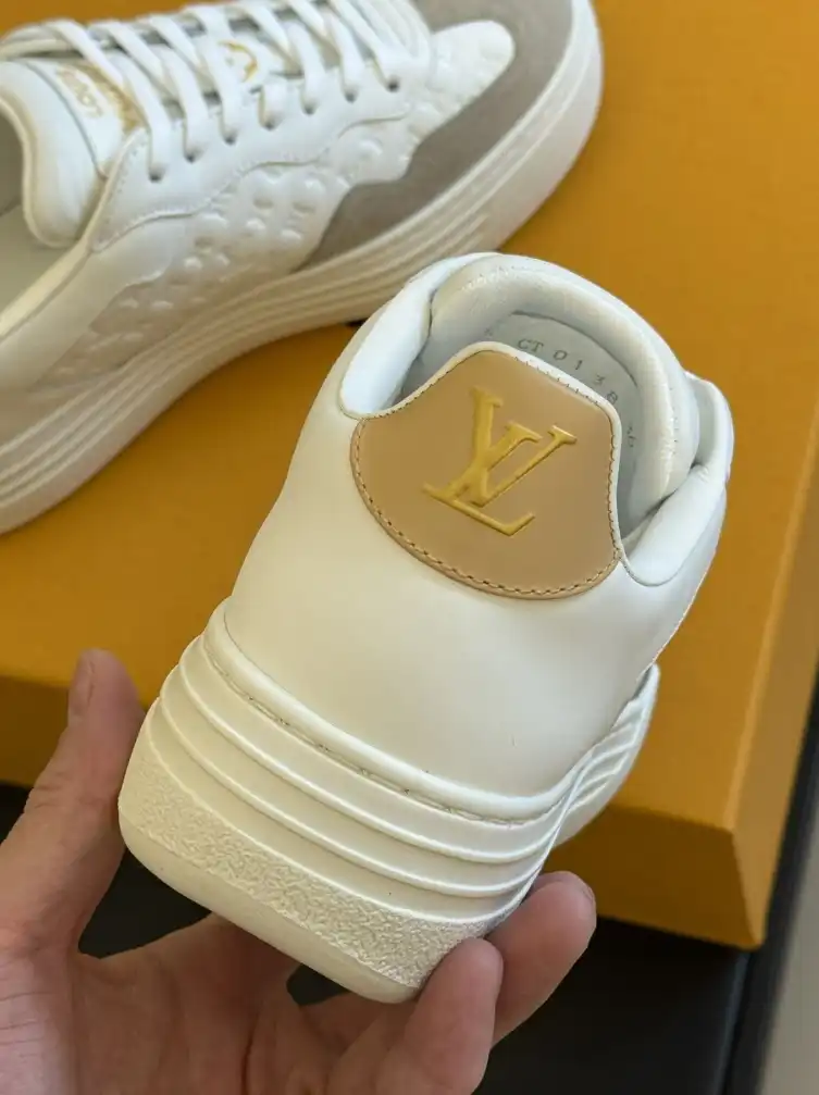 hype Louis Vuitton Sneakers