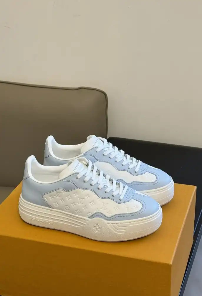 hype Louis Vuitton Sneakers