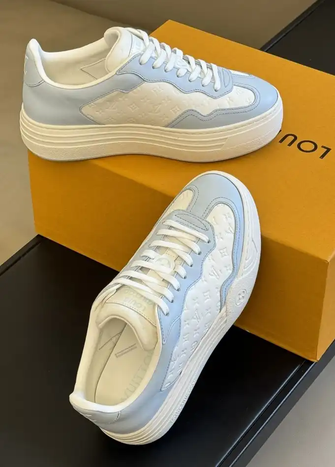 hype Louis Vuitton Sneakers