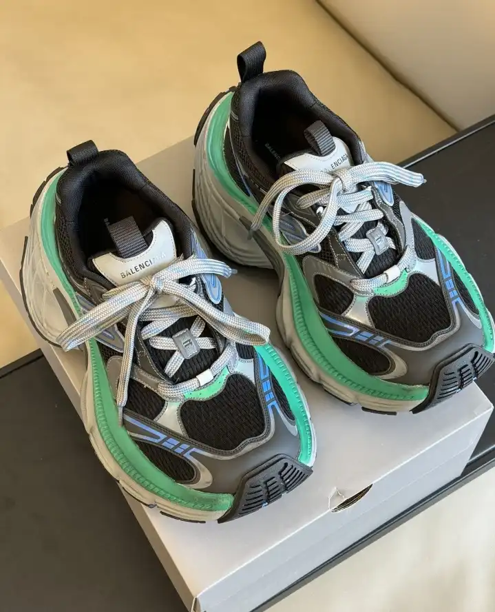 hype Balenciaga Sneakers