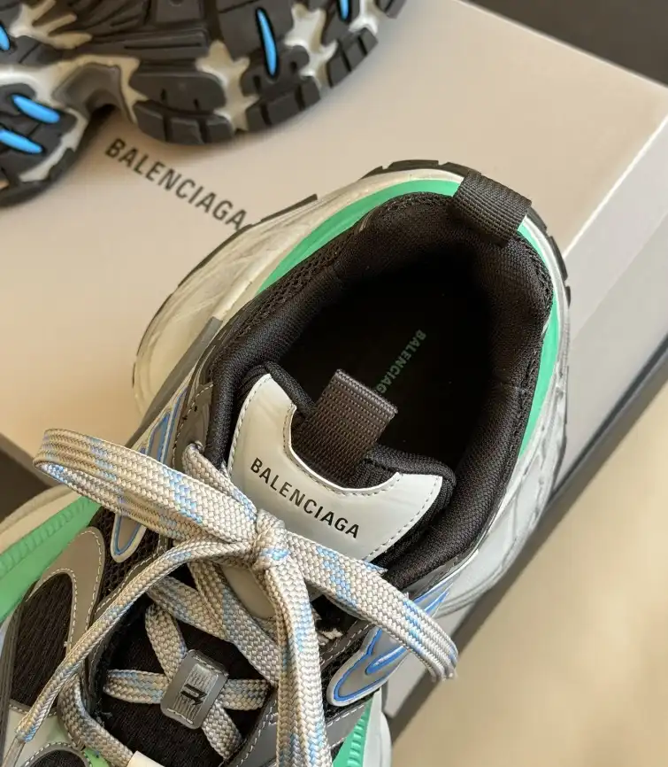 hype Balenciaga Sneakers