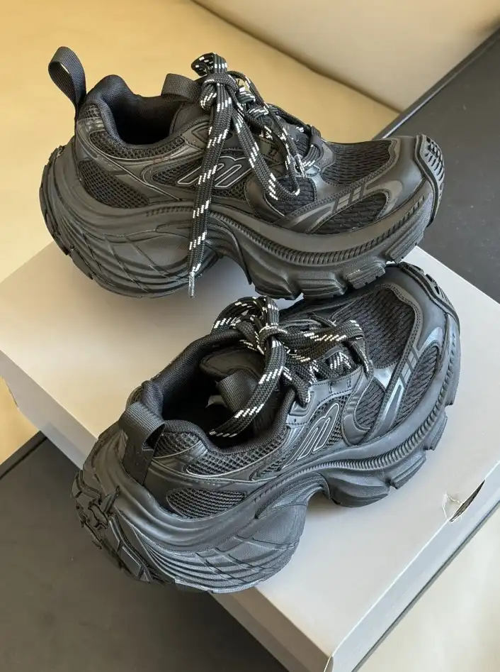 hype Balenciaga Sneakers