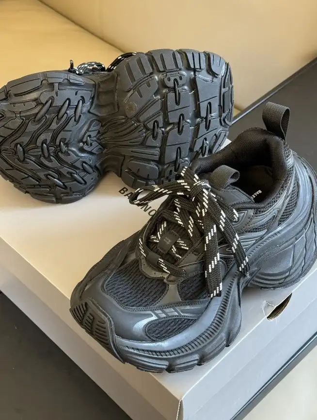 hype Balenciaga Sneakers