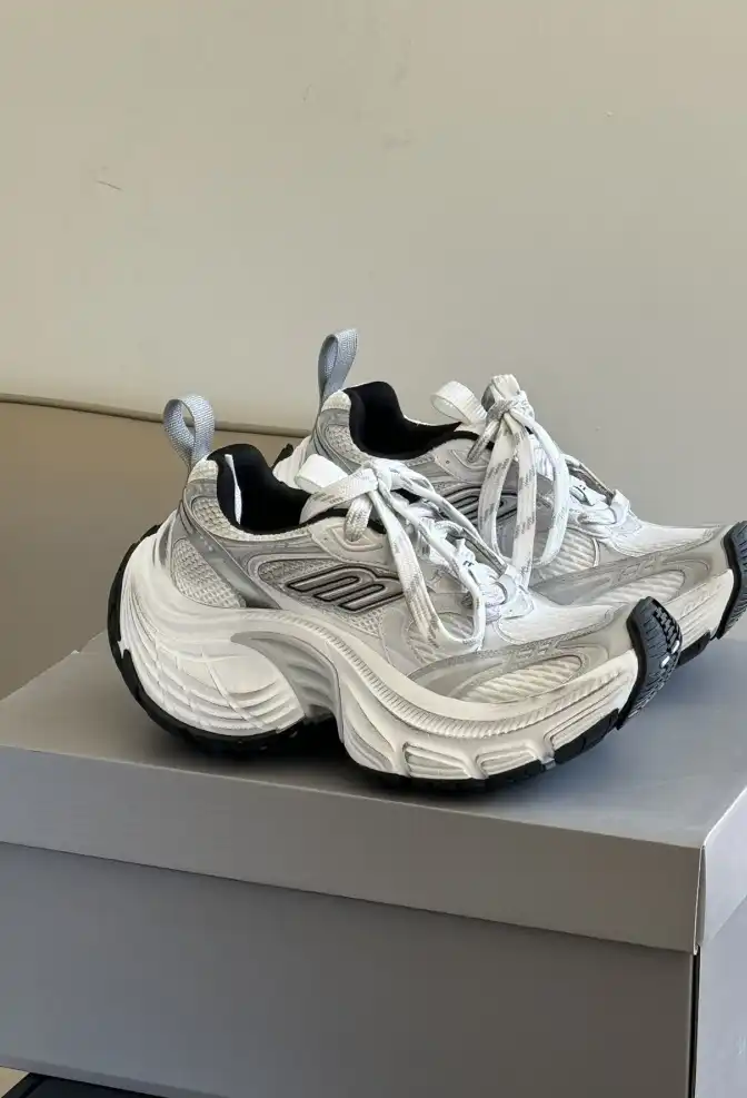 hype Balenciaga Sneakers