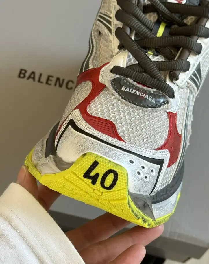 hype Balenciaga Sneakers