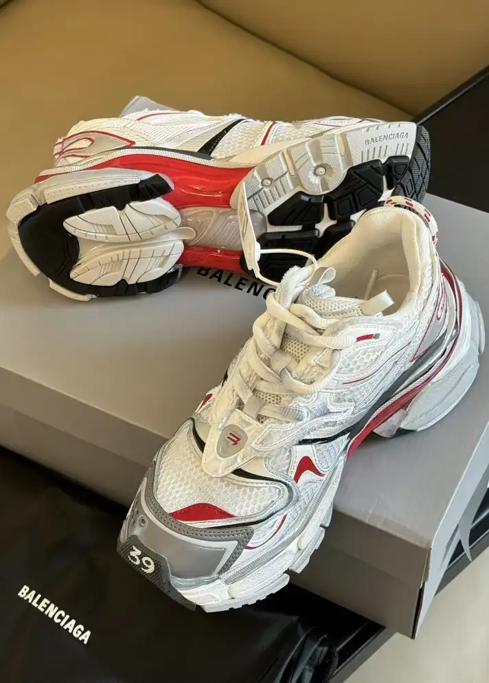 hype Balenciaga Sneakers