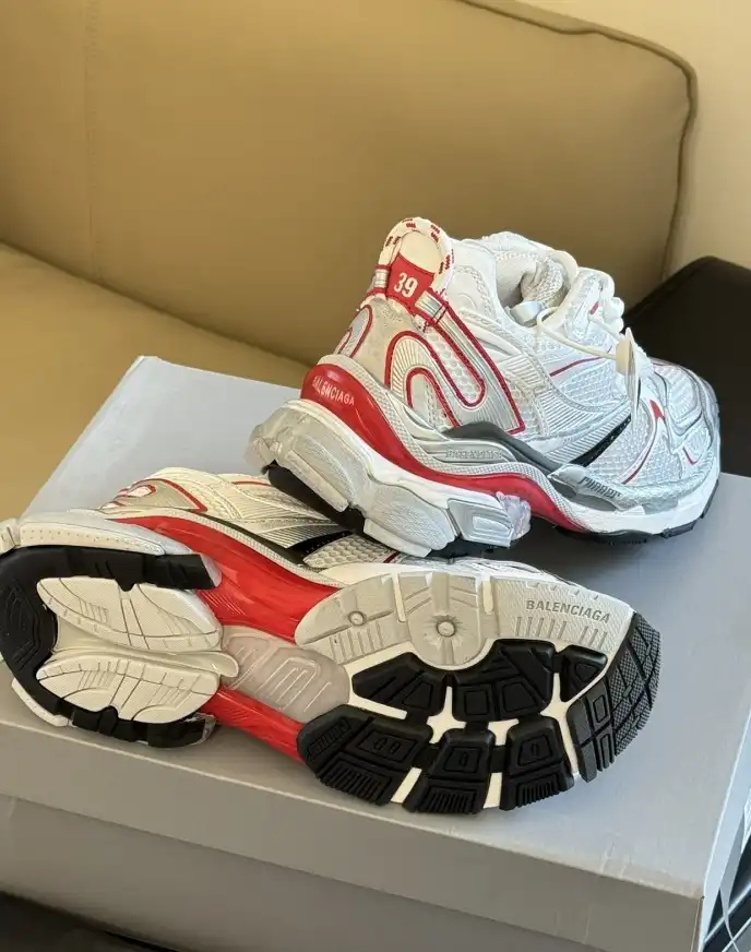 hype Balenciaga Sneakers