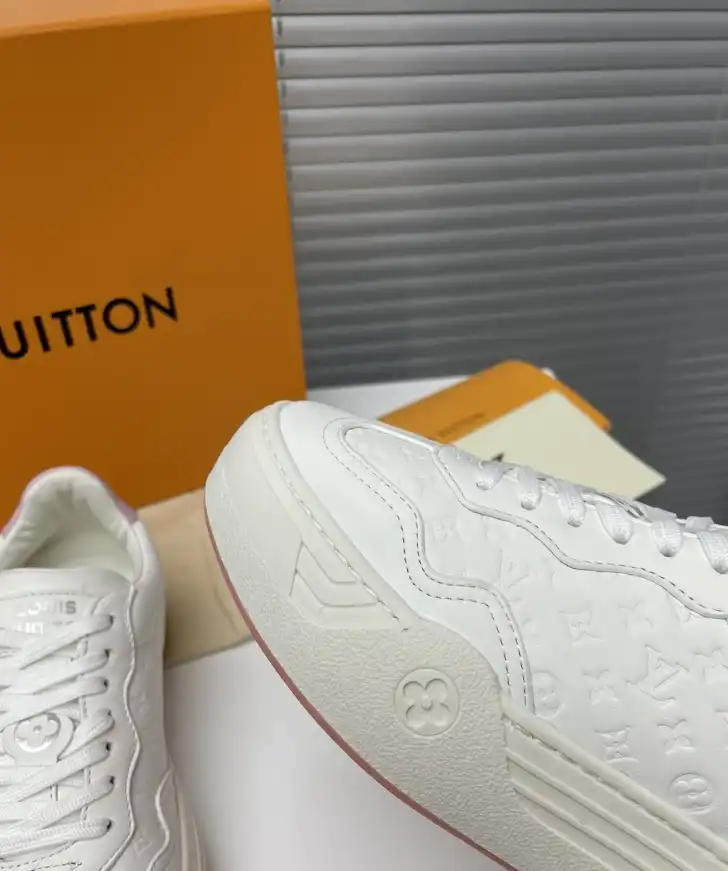 hype Louis Vuitton Sneakers