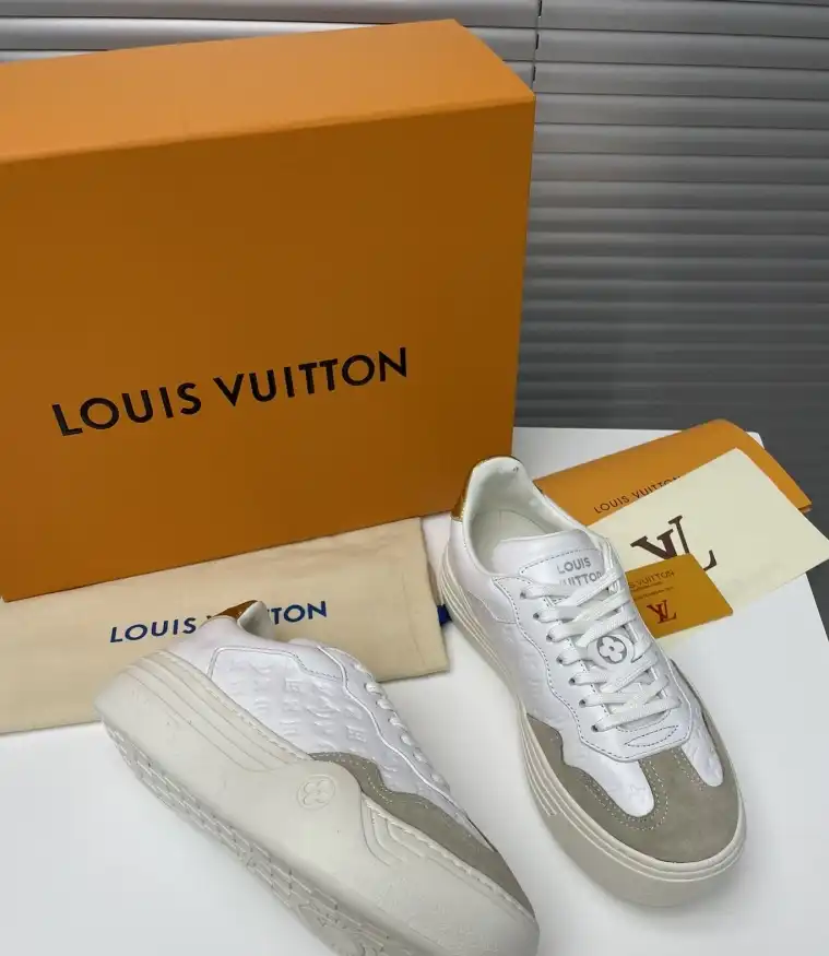 hype Louis Vuitton Sneakers