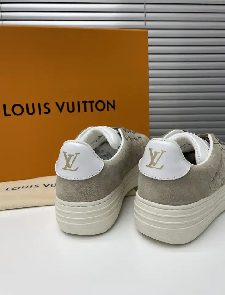 hype Louis Vuitton Sneakers