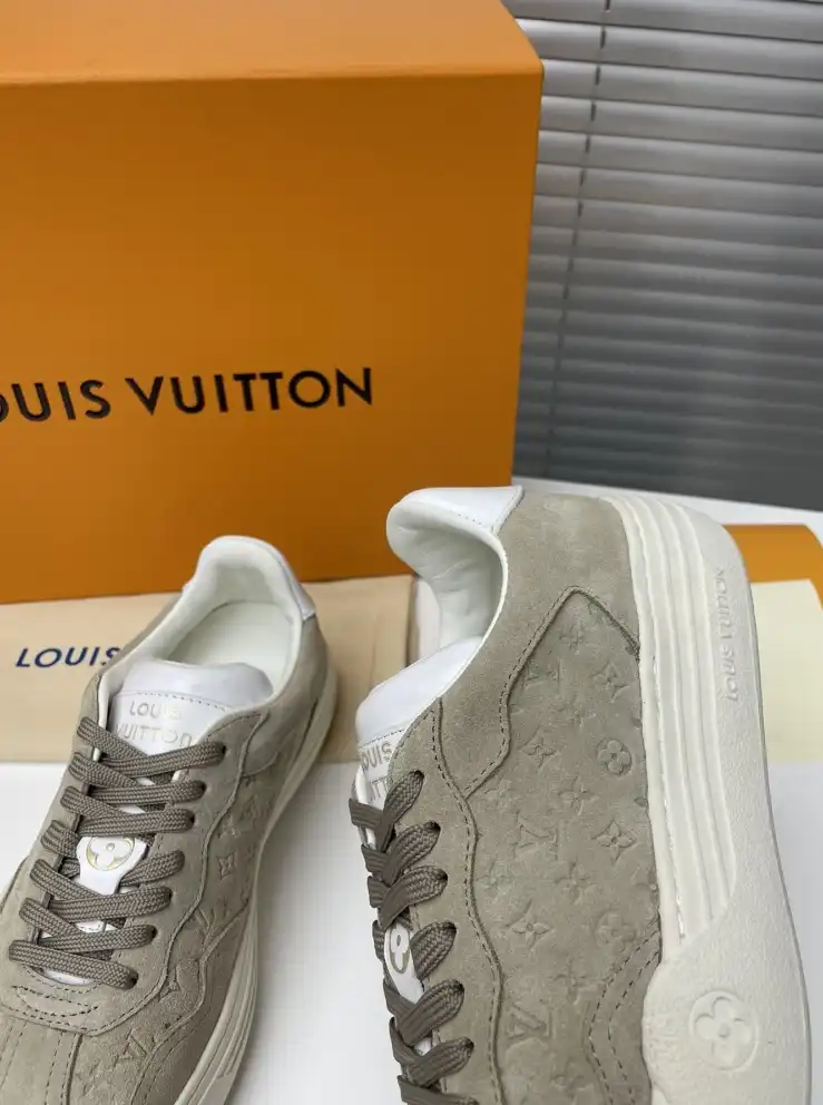 hype Louis Vuitton Sneakers